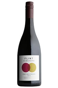 2018 Pinot Noir Précoce, Flint Vineyard, Norfolk, England 2018 Pinot Noir Précoce, Flint Vineyard, Norfolk, England