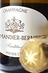 Champagne Larmandier Bernier, Blanc de Blancs Premier Cru, Extra Brut Champagne Larmandier Bernier, Blanc de Blancs Premier Cru, Extra Brut